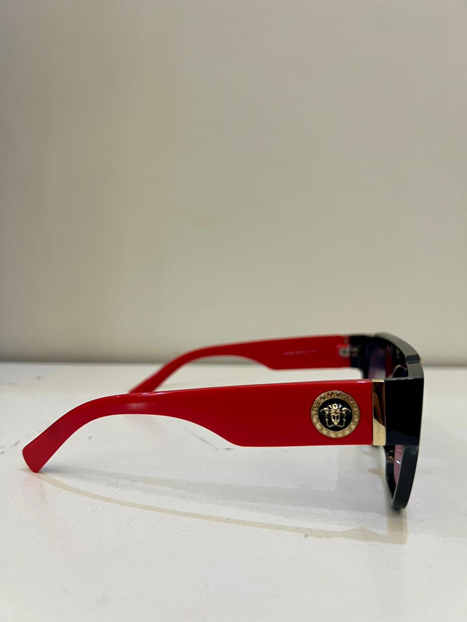 Versace | Ruby Horizon