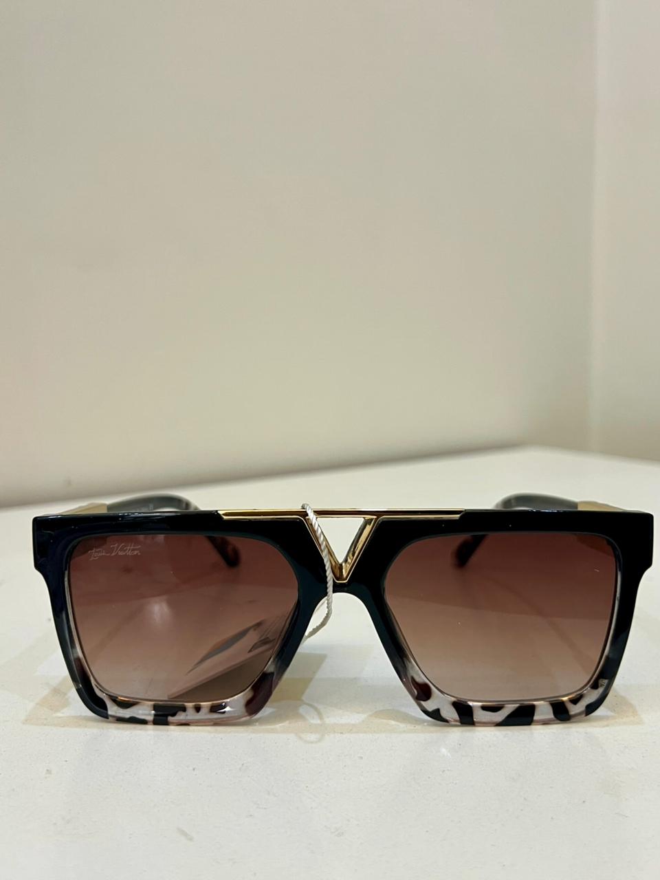 LV | Monarch Caramel Tortoise